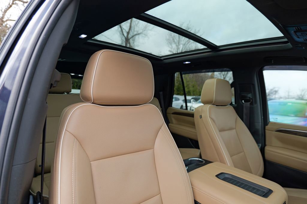 Used 2023 Chevrolet Tahoe Premier AWD/4WD image 43