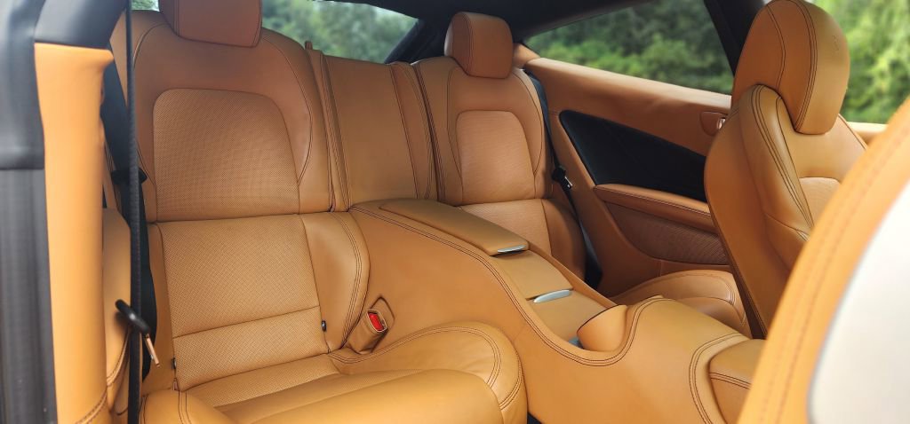 Used 2016 Ferrari FF image 12