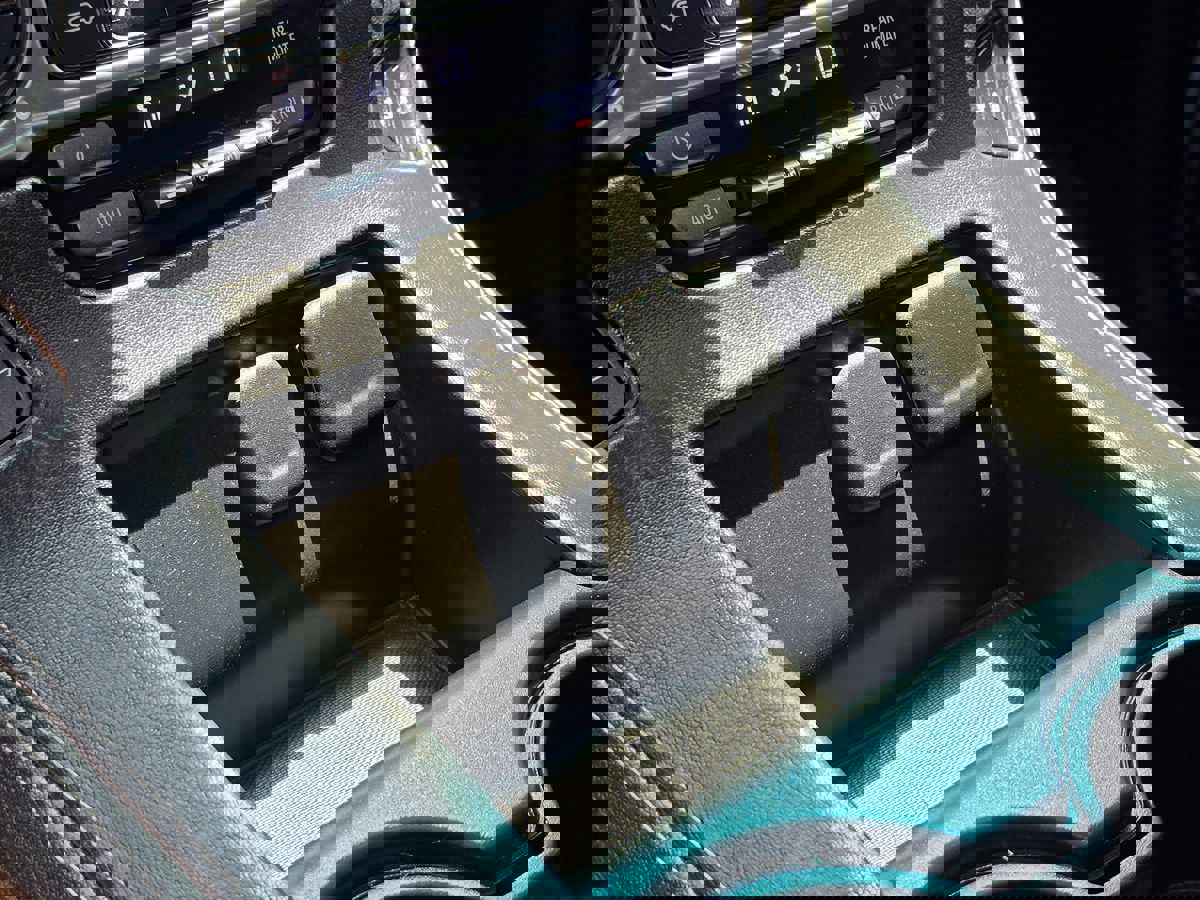 Used 2018 Chevrolet Tahoe LT image 37