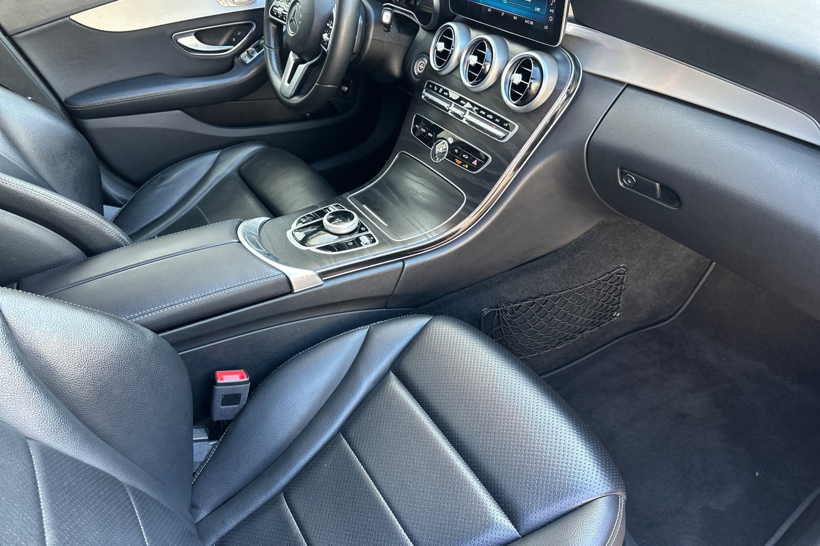 Used 2019 Mercedes-Benz C 300 Sedan image 14