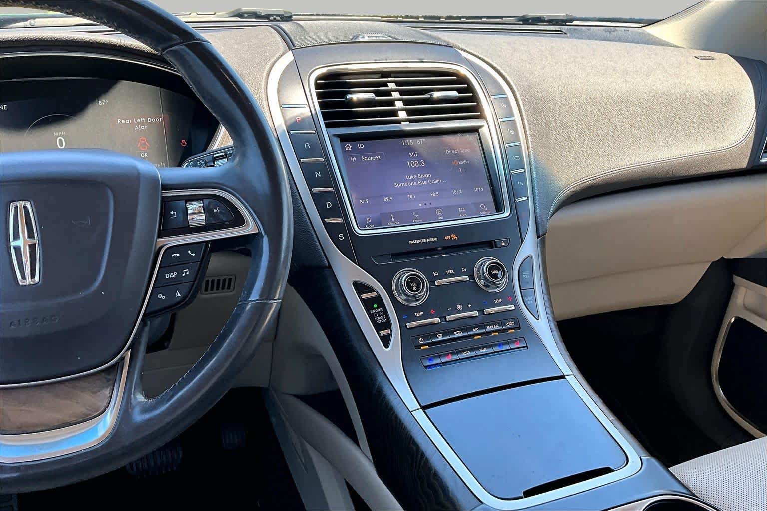 Used 2020 Lincoln Nautilus Reserve w/ Equipment Group 201A FWD image 7