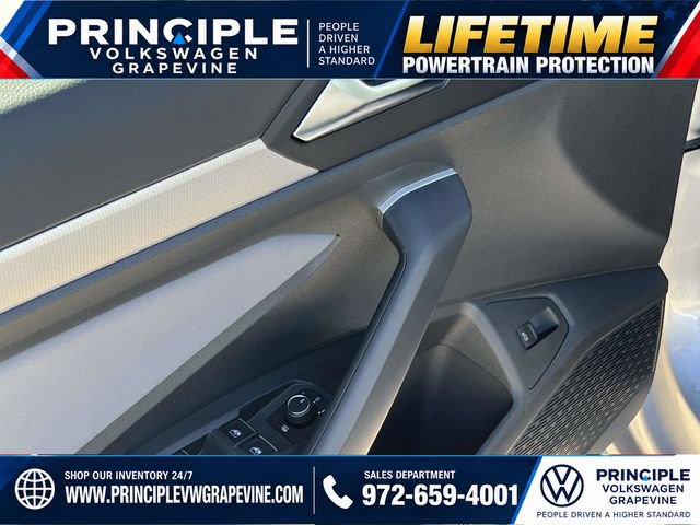 New 2026 Volkswagen Jetta SE FWD image 10