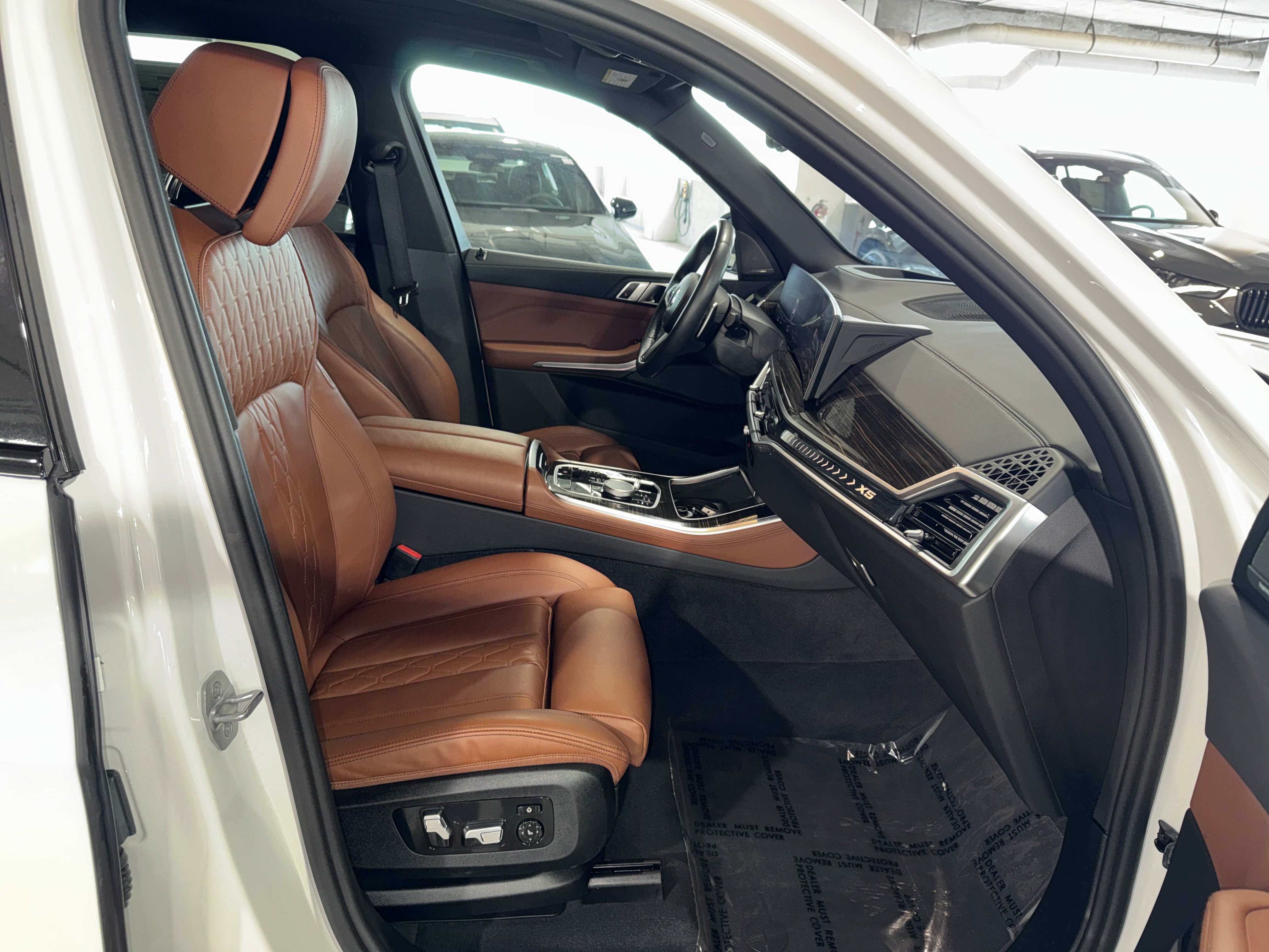 Used 2024 BMW X5 sDrive40i w/ M Sport Package RWD image 10