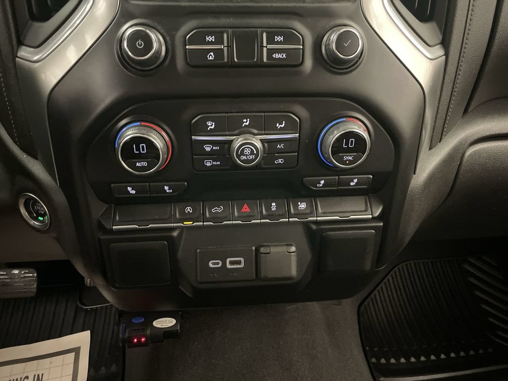 Used 2022 Chevrolet Silverado 1500 LT AWD/4WD image 12