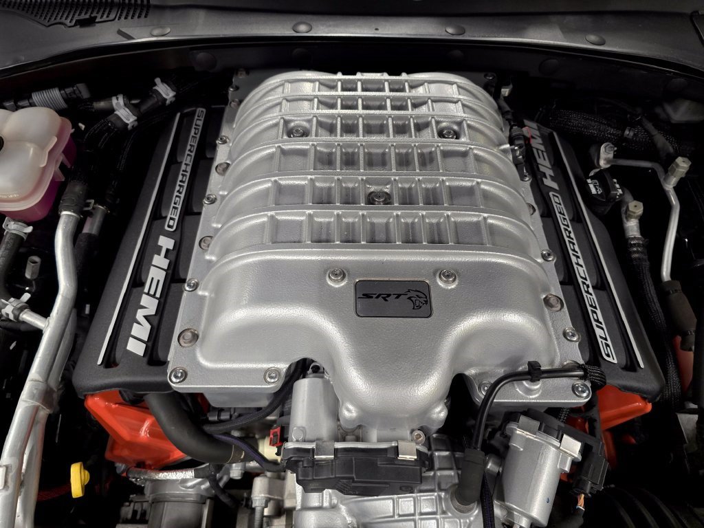 Used 2022 Dodge Charger SRT Hellcat w/ Harman/Kardon Audio Group RWD image 17