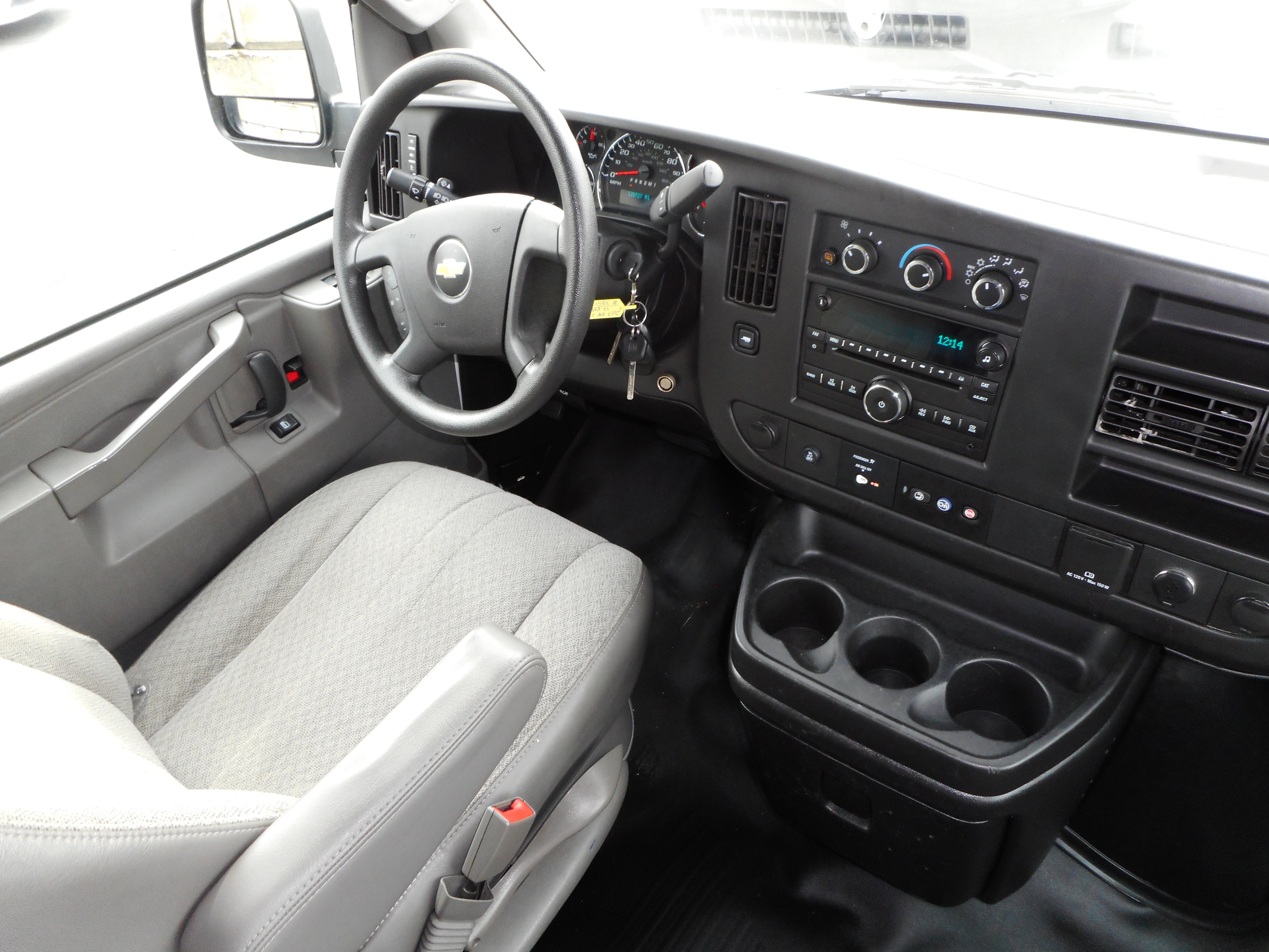Used 2017 Chevrolet Express 2500 LS RWD image 26