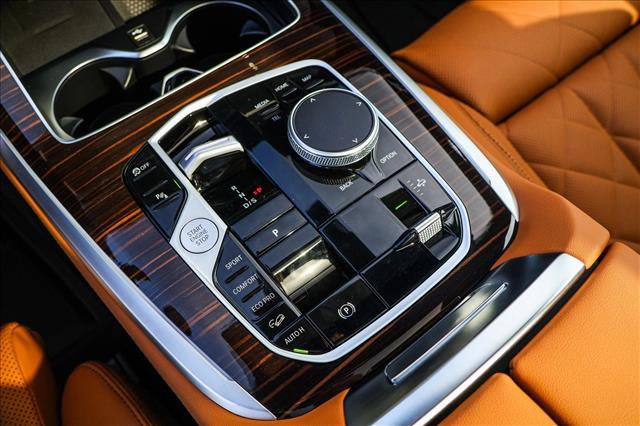 New 2027 BMW X7 xDrive40i AWD/4WD image 18