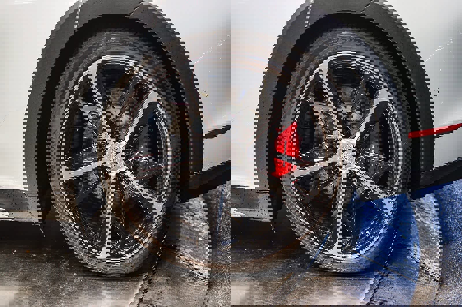 Used 2025 Porsche Taycan 4S image 9