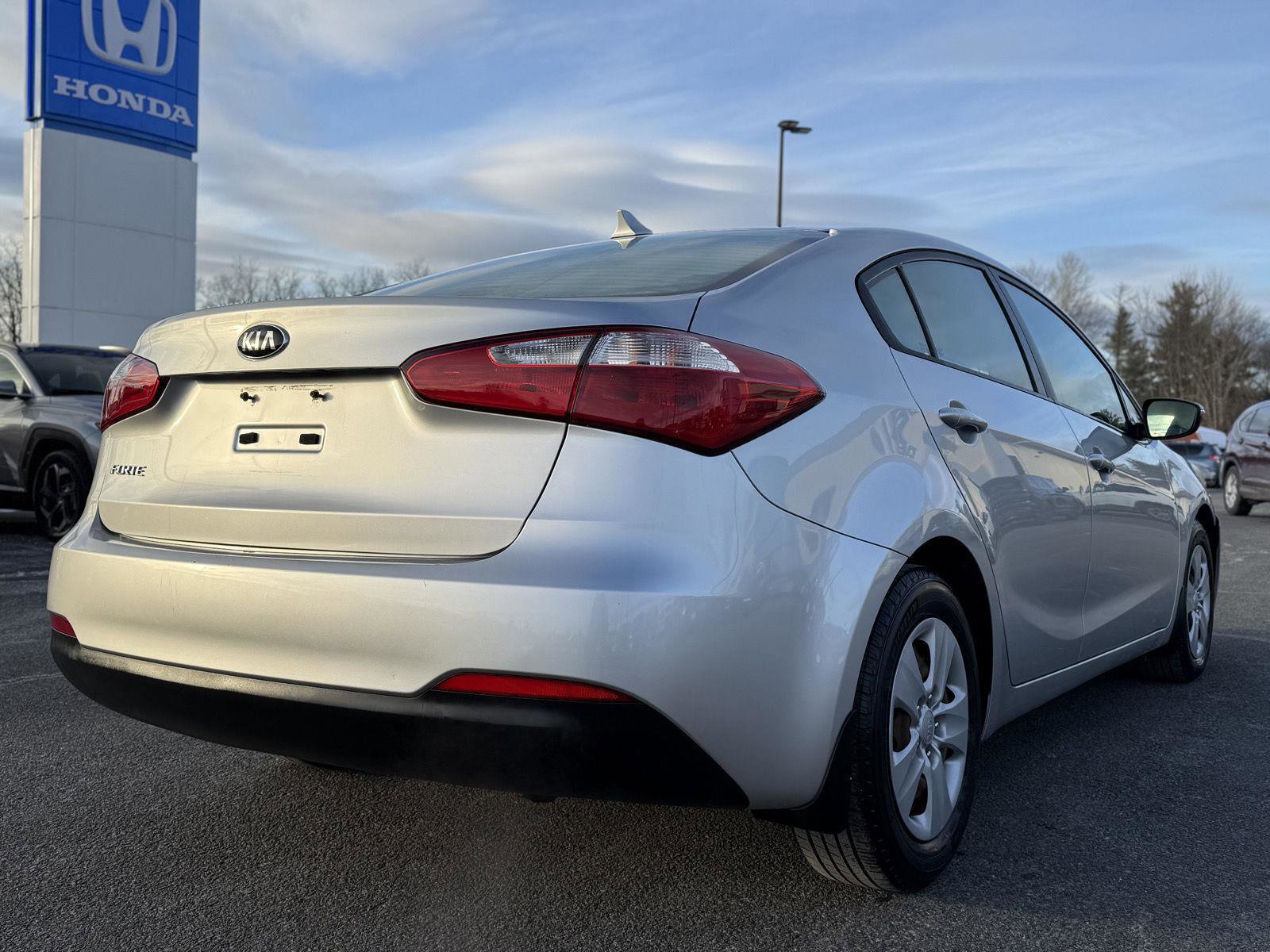 Used 2015 Kia Forte LX w/ Popular Package image 5