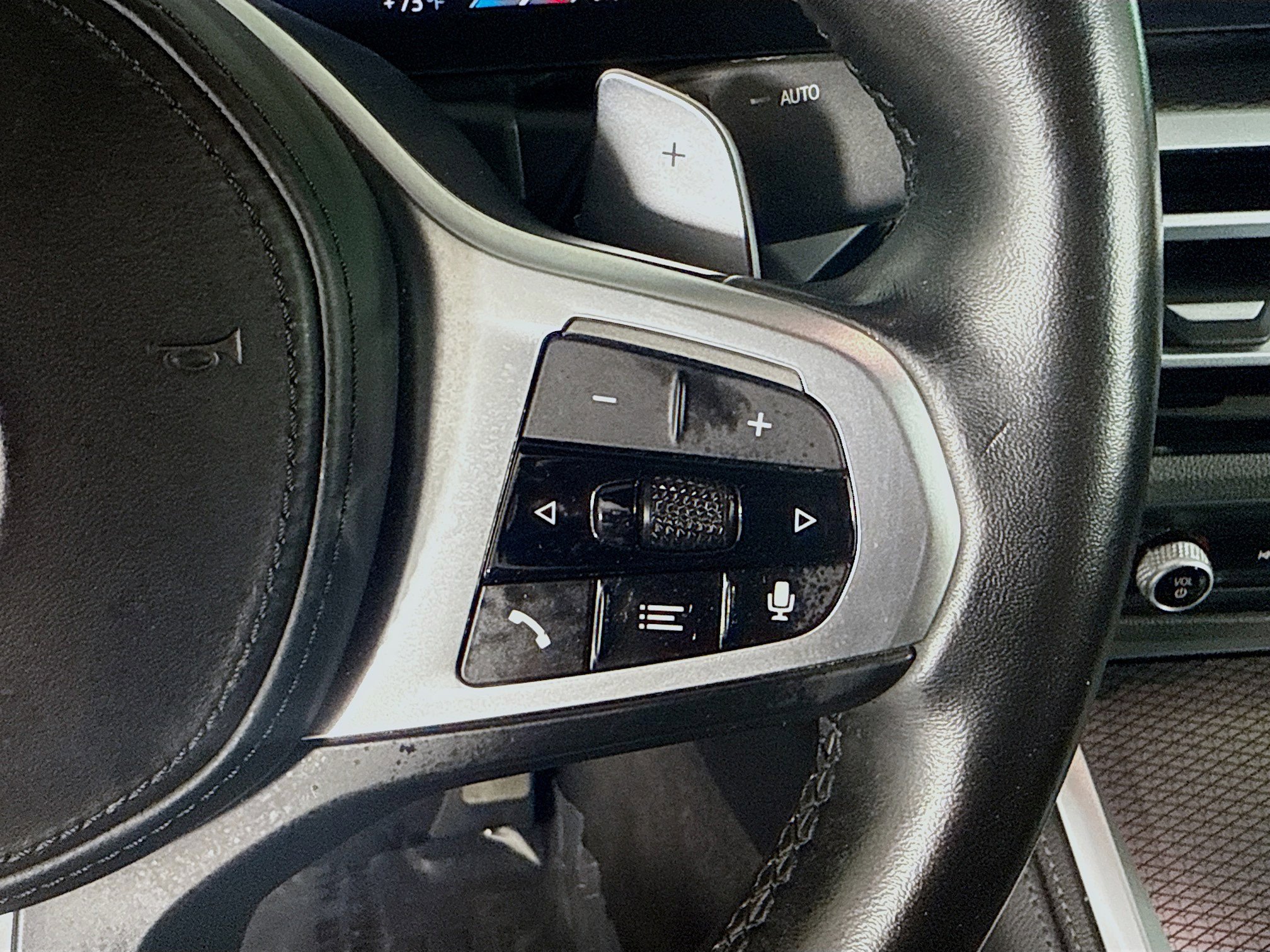 Used 2024 BMW M440i Convertible image 15