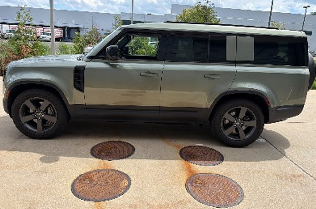 Used 2025 Land Rover Defender 130 S AWD/4WD image 5