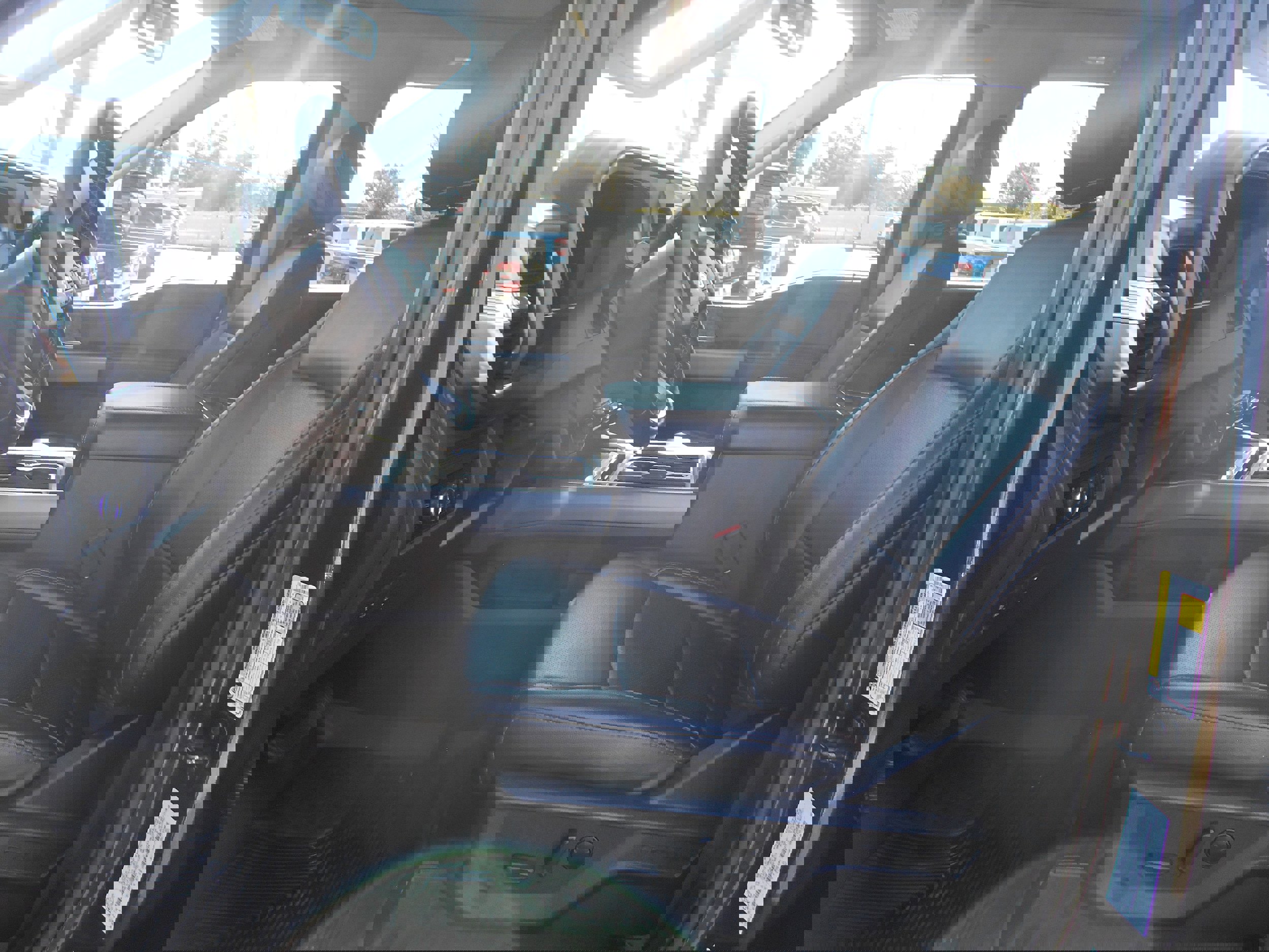 Used 2025 Ford F350 Lariat w/ Lariat Ultimate Package image 11