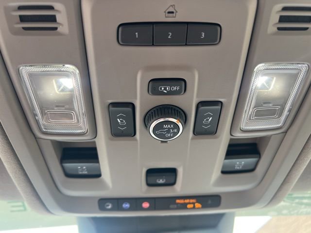 Used 2021 Cadillac Escalade ESV Sport Platinum image 34