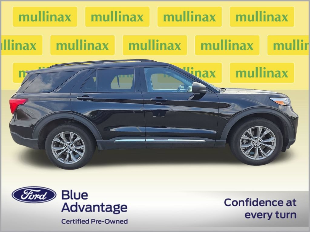 Used 2022 Ford Explorer XLT w/ Equipment Group 202A AWD/4WD image 2