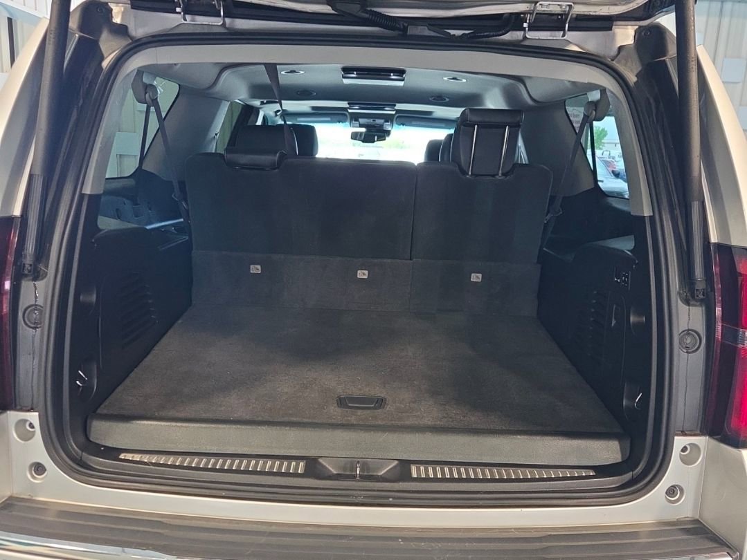 Used 2016 Chevrolet Suburban LTZ AWD/4WD image 16