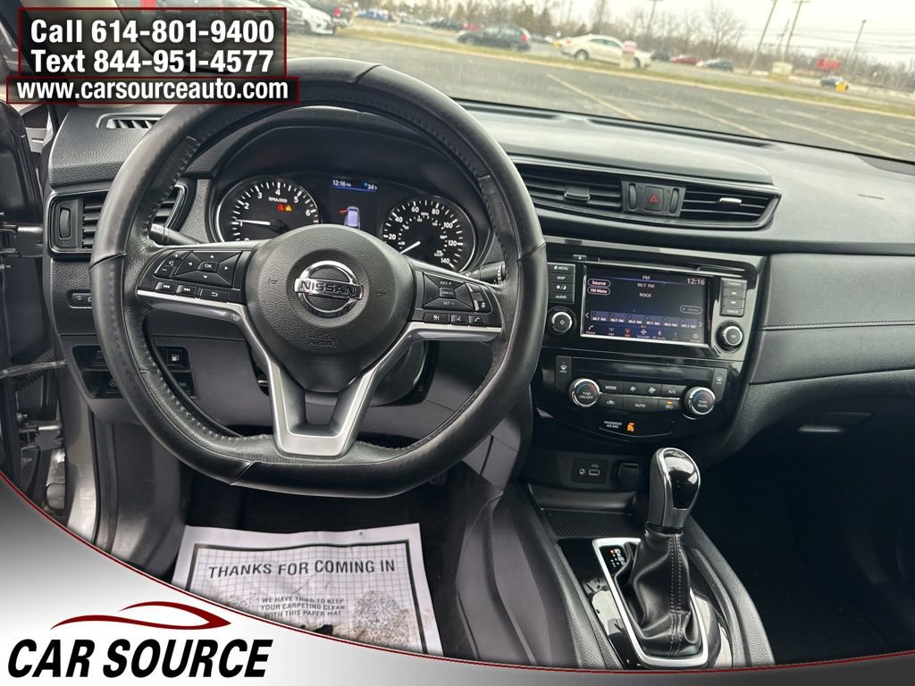 Used 2018 Nissan Rogue SV w/ Premium Package image 9