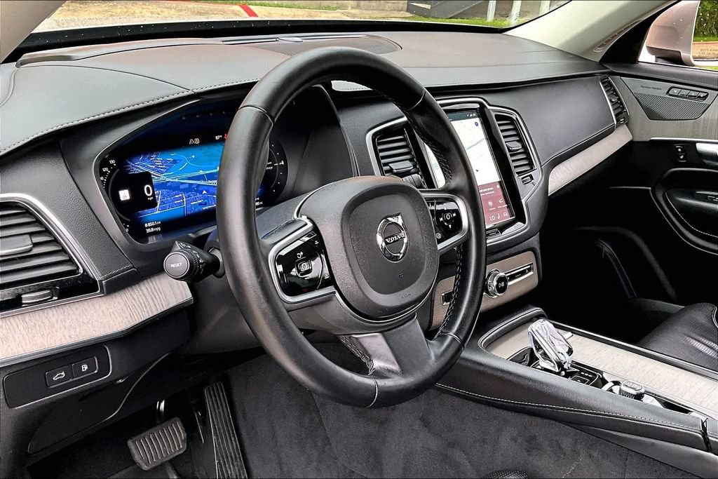Certified 2024 Volvo XC90 T8 Ultimate w/ Protection Package Premier AWD/4WD image 16