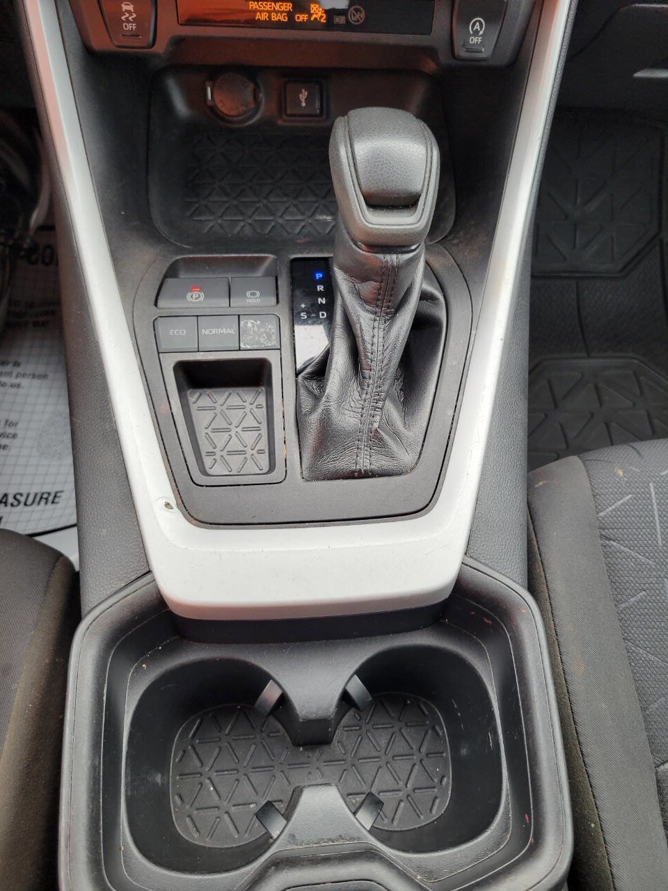 Used 2021 Toyota RAV4 XLE FWD image 20