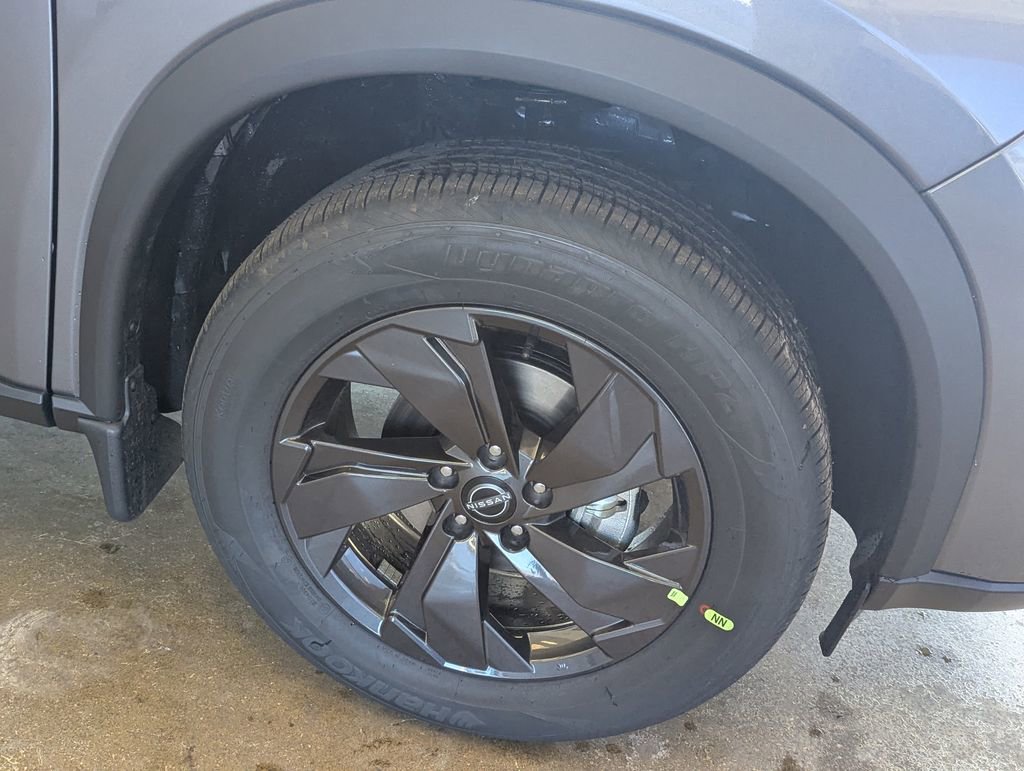 New 2026 Nissan Rogue SV image 34