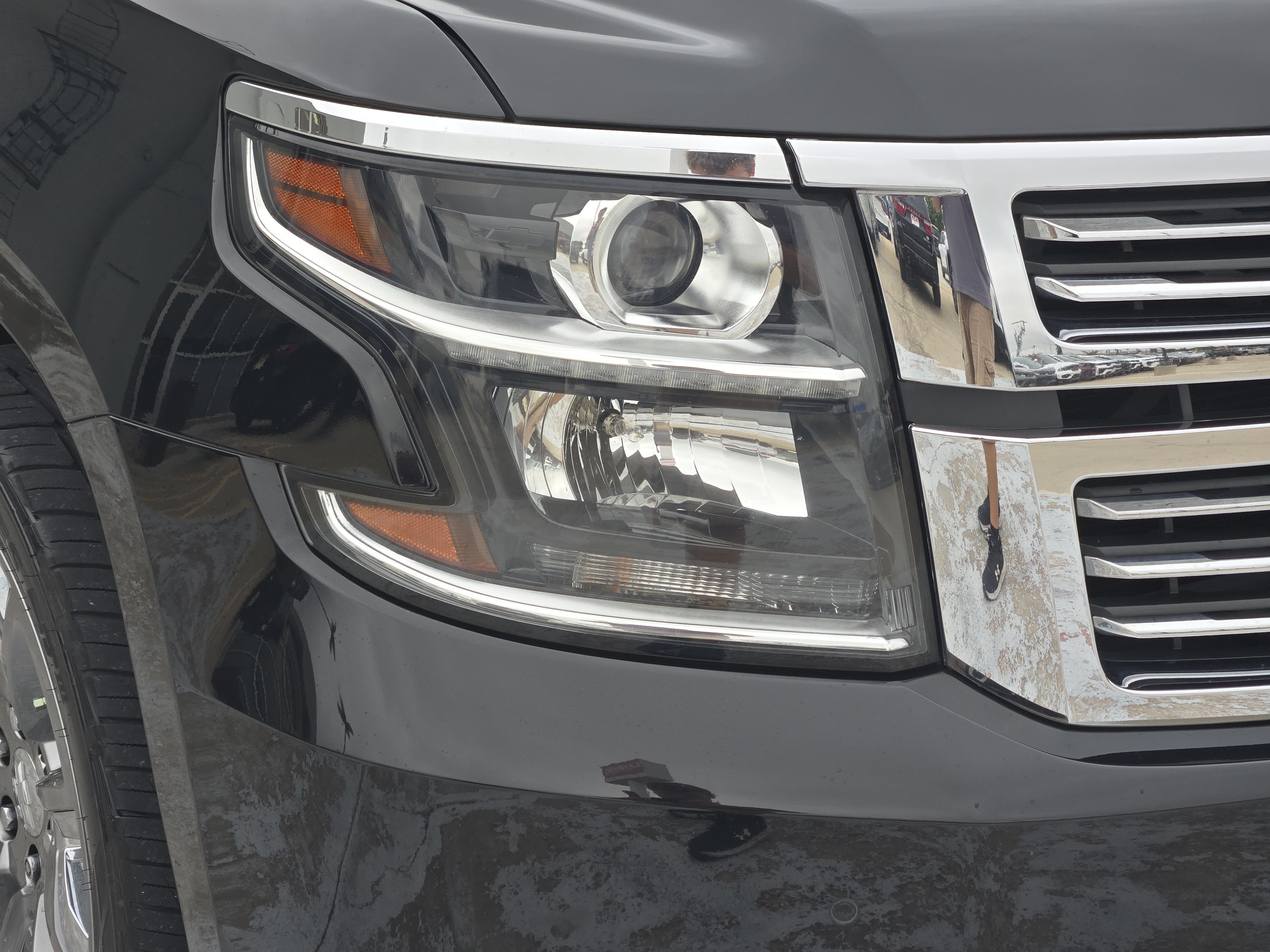 Used 2015 Chevrolet Tahoe LTZ AWD/4WD image 9