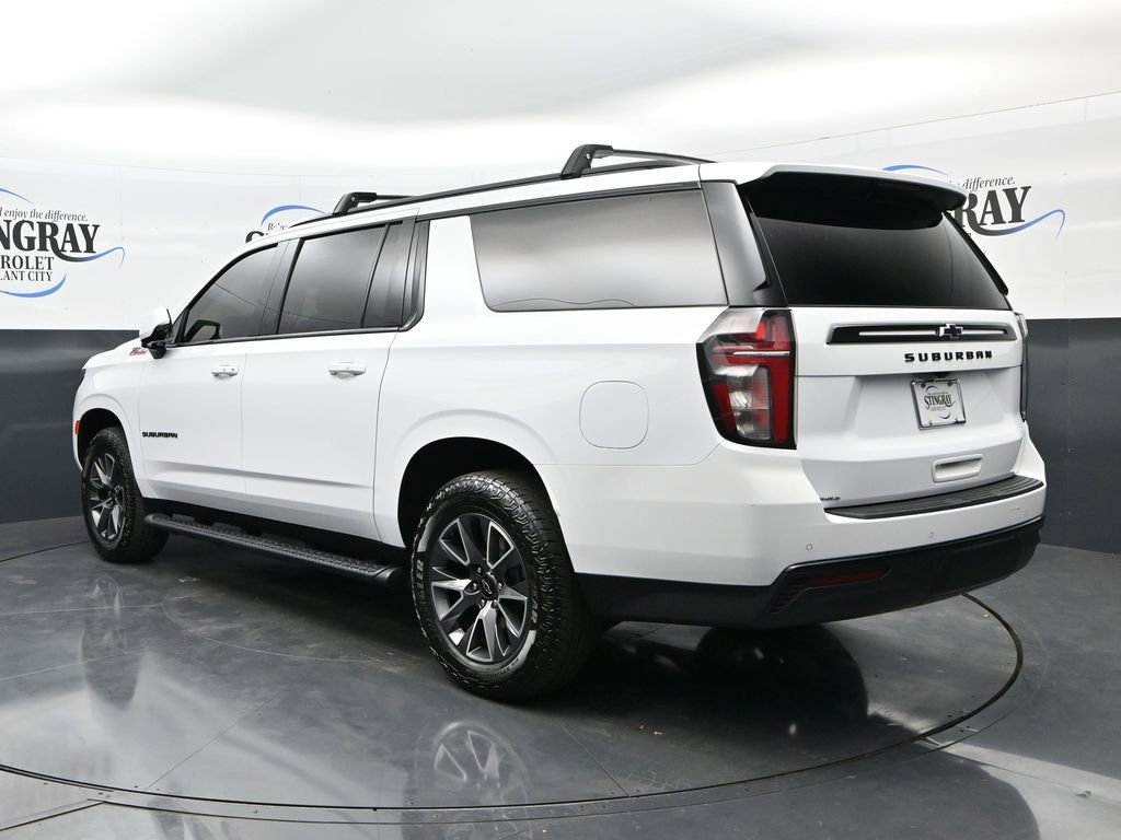 Used 2024 Chevrolet Suburban Z71 w/ Luxury Package AWD/4WD image 5