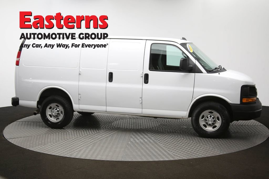 Used 2017 Chevrolet Express 2500 image 46