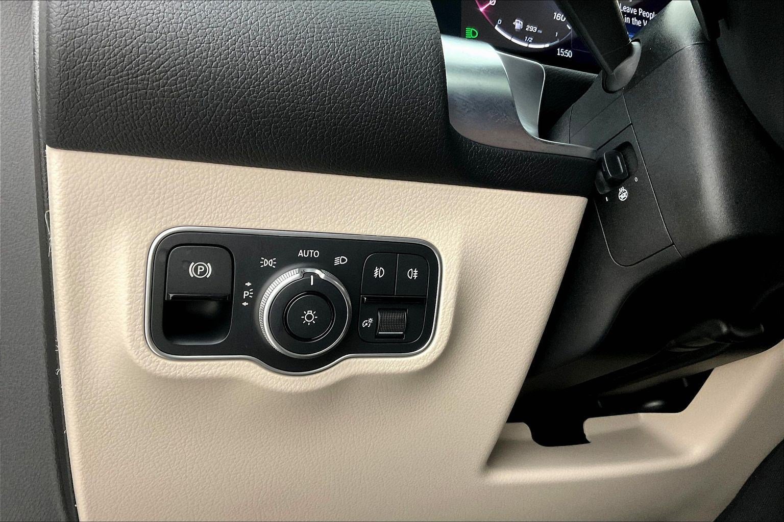 Certified 2026 Mercedes-Benz GLB 250 4MATIC image 15