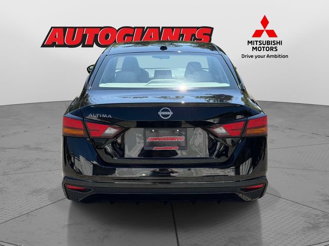 Used 2025 Nissan Altima 2.5 SV FWD image 5