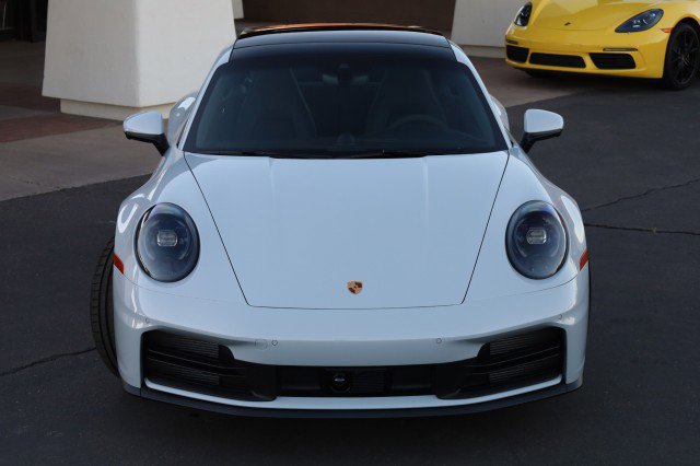 Used 2025 Porsche 911 Carrera image 8
