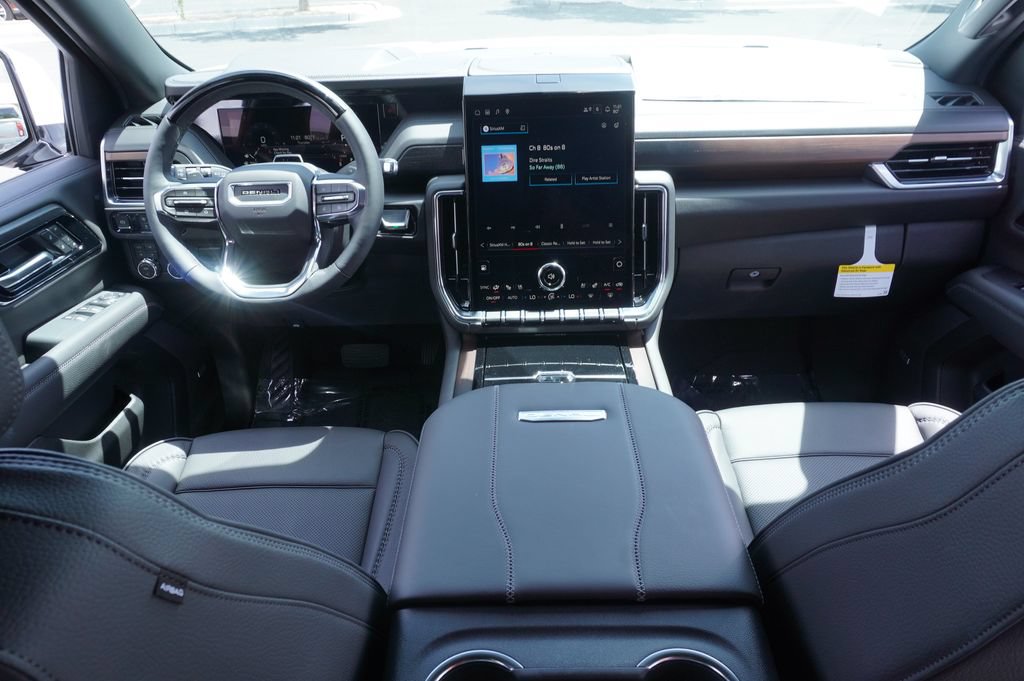 New 2026 GMC Yukon XL Denali w/ Denali Reserve Package AWD/4WD image 12