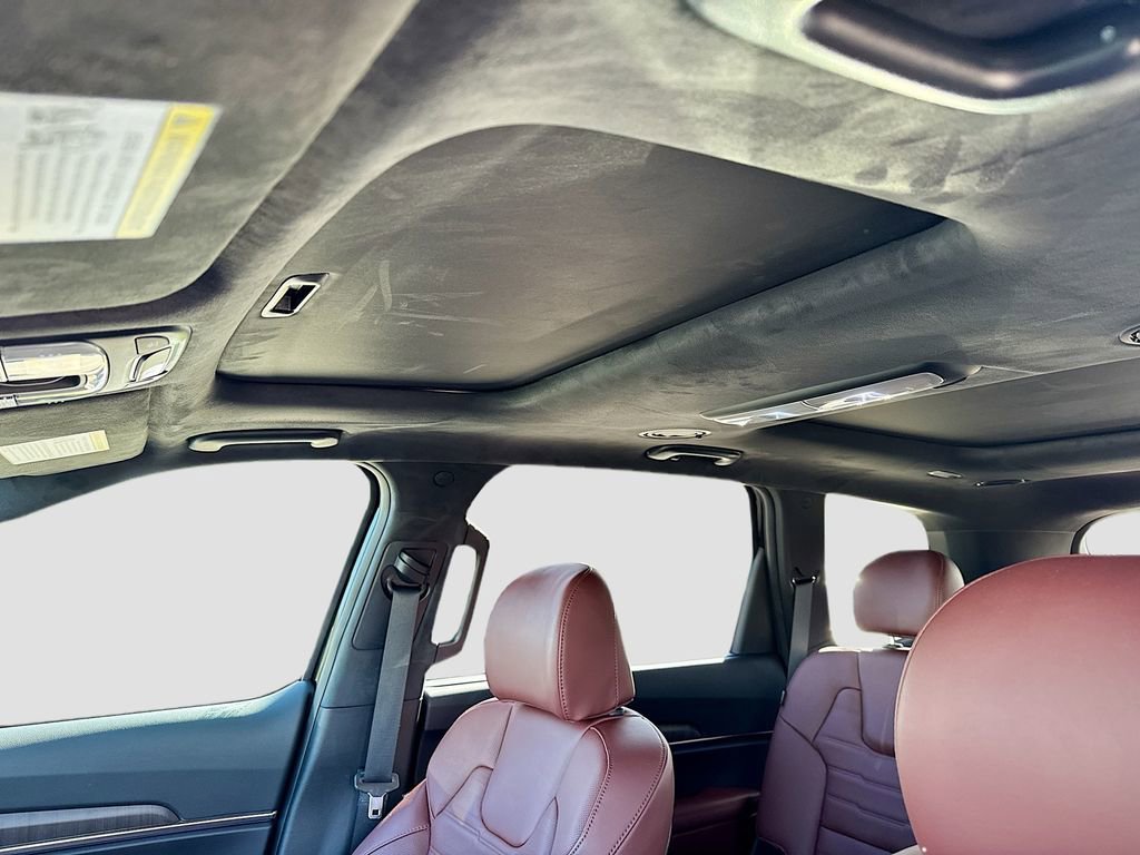 Used 2024 Kia Telluride SX Prestige image 9