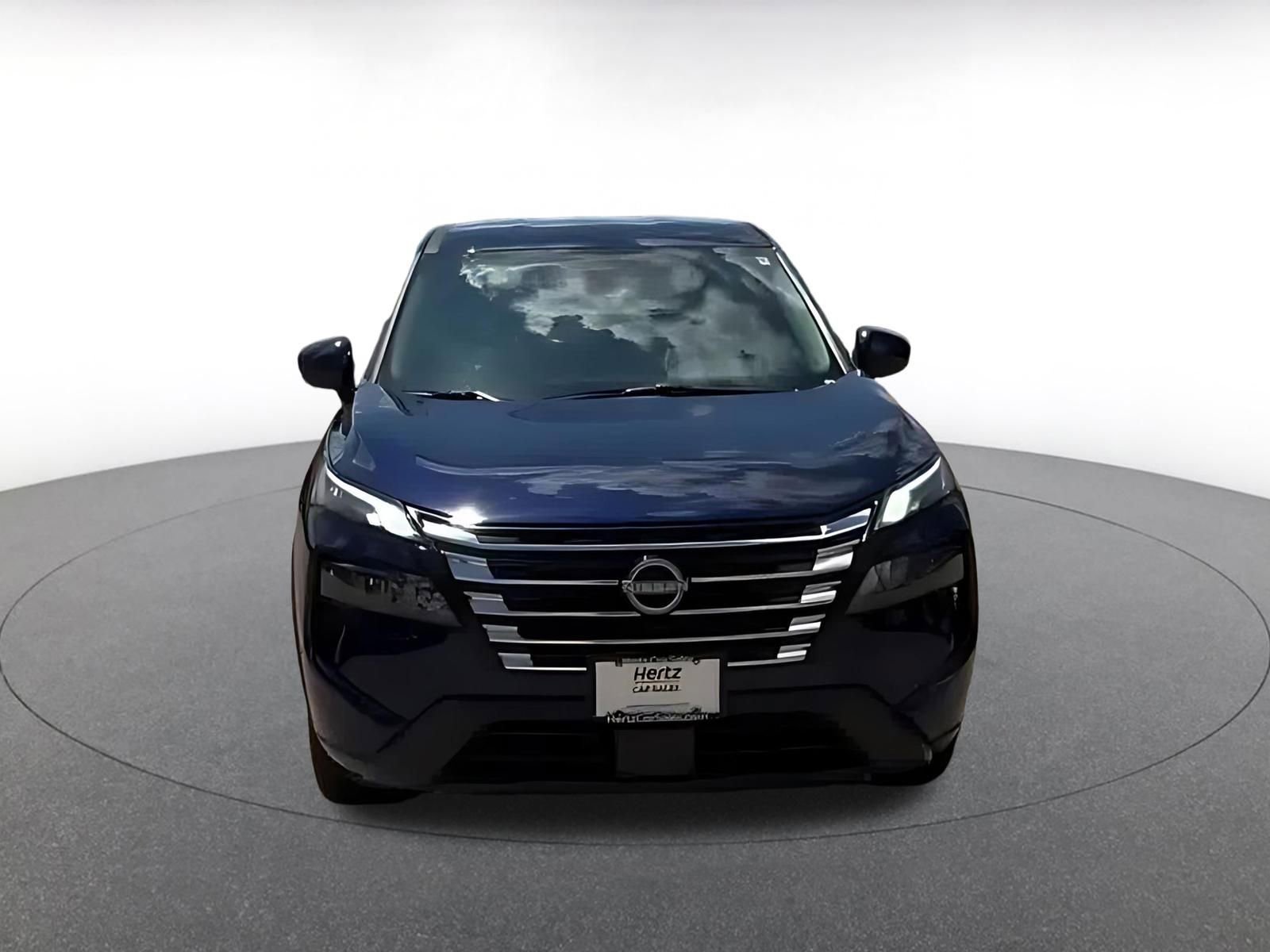 Used 2025 Nissan Rogue SV FWD image 4
