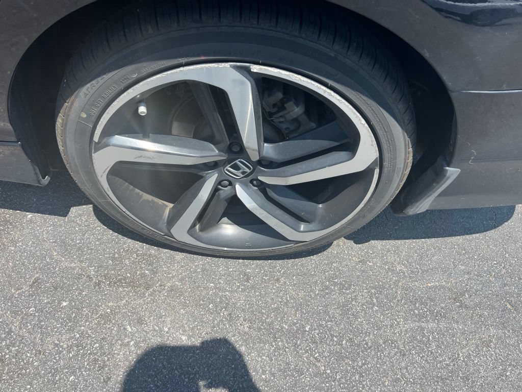 Used 2020 Honda Accord Sport image 4