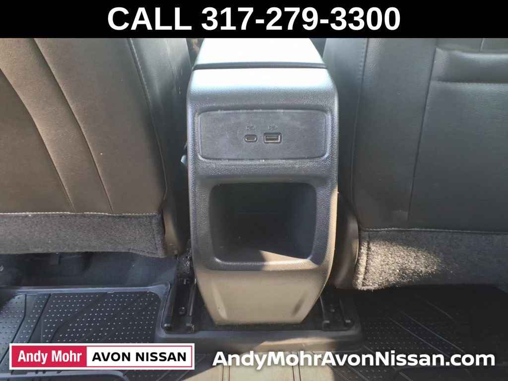 Used 2024 Chevrolet Trax RS w/ Sunroof Package FWD image 28
