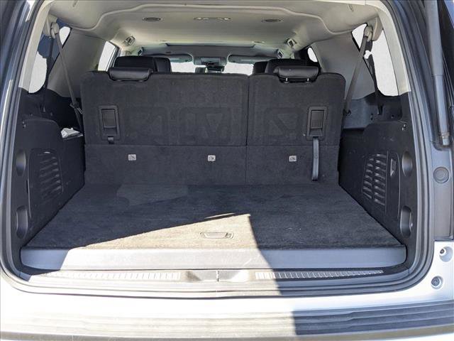 Used 2019 Chevrolet Suburban LT w/ RST Edition RWD image 6
