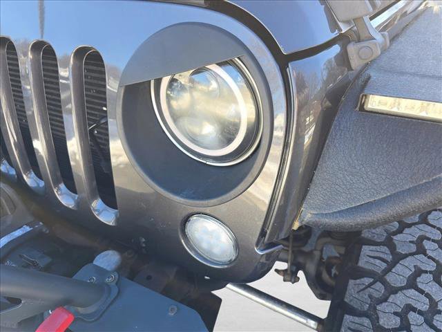 Used 2016 Jeep Wrangler Unlimited Rubicon image 30