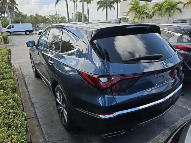Used 2025 Acura MDX w/ Technology Package FWD image 4