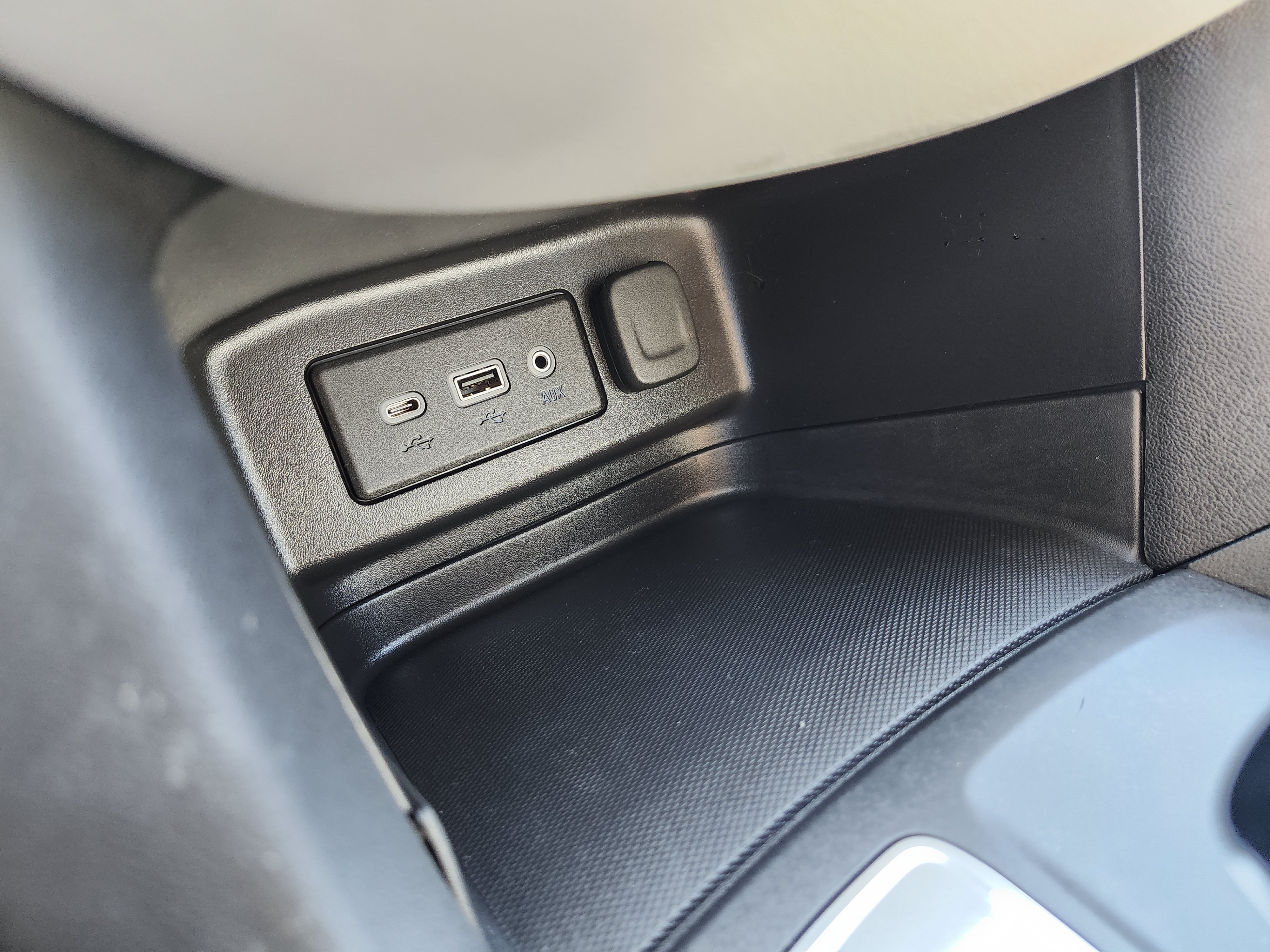 Used 2023 Chevrolet Equinox LT FWD image 6