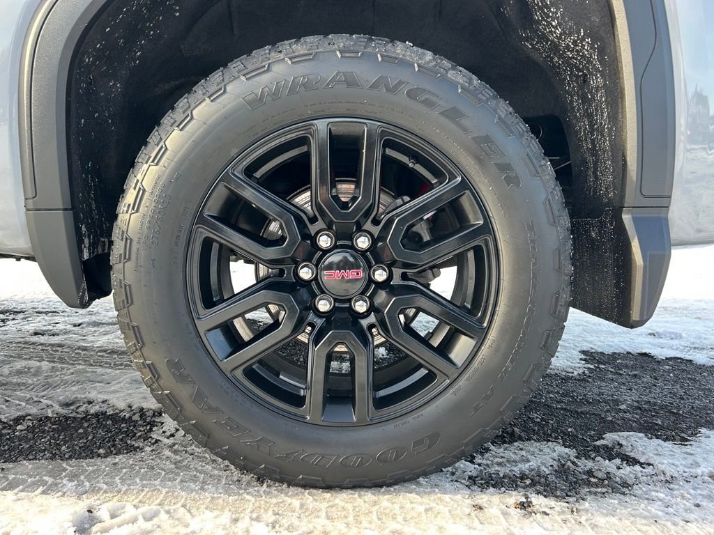 Used 2024 GMC Sierra 1500 Elevation image 17