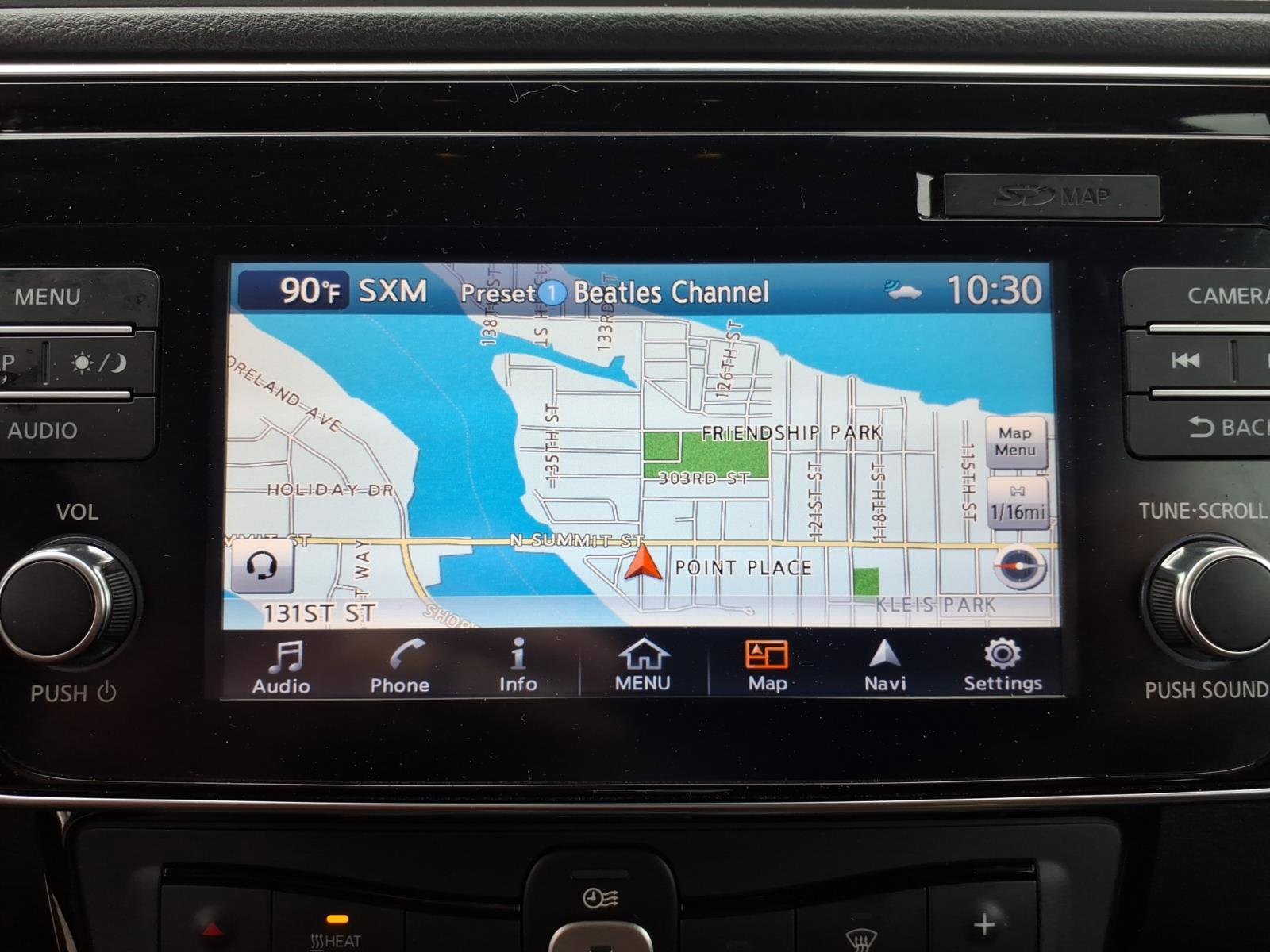 Used 2019 Nissan Leaf SV w/ SV Technology Package image 14
