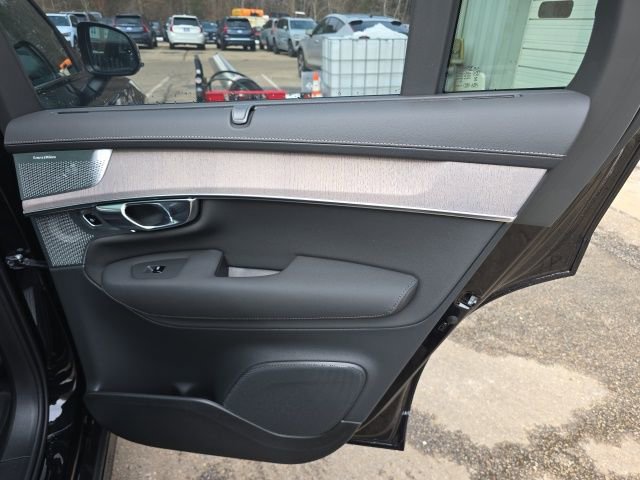 New 2026 Volvo XC90 T8 Ultra w/ Protection Package image 15