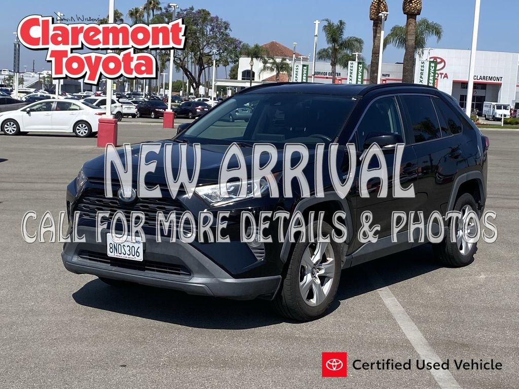 Used 2020 Toyota RAV4 XLE w/ Carpet Mat Package