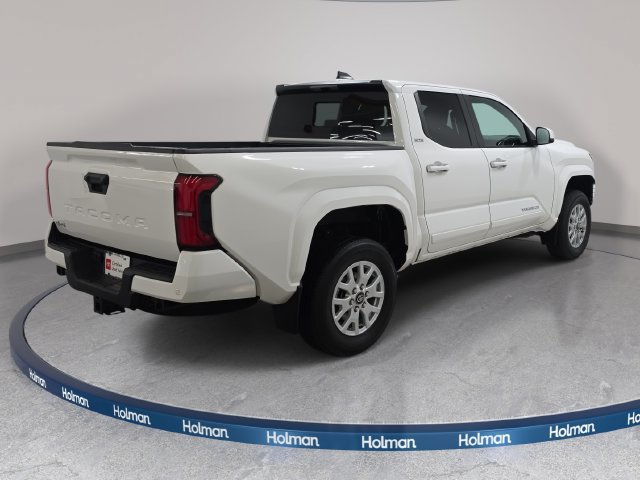 Certified 2024 Toyota Tacoma SR5 AWD/4WD image 5