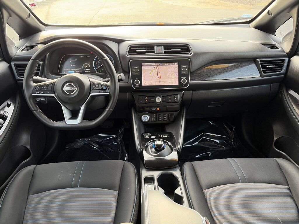 Certified 2023 Nissan Leaf SV Plus image 11