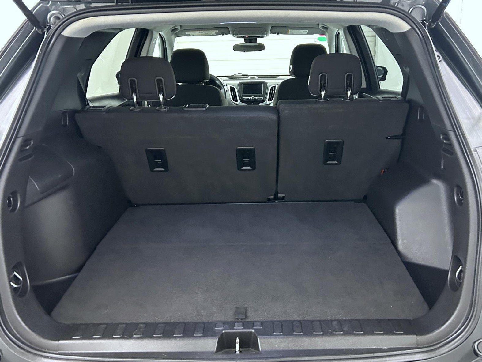 Used 2020 Chevrolet Equinox LT AWD/4WD image 22