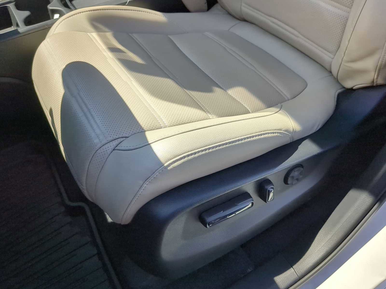 Used 2021 Honda CR-V EX-L image 13