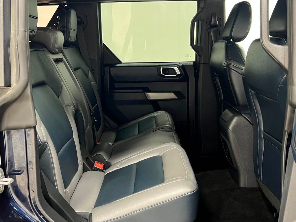 Used 2021 Ford Bronco Outer Banks AWD/4WD image 32