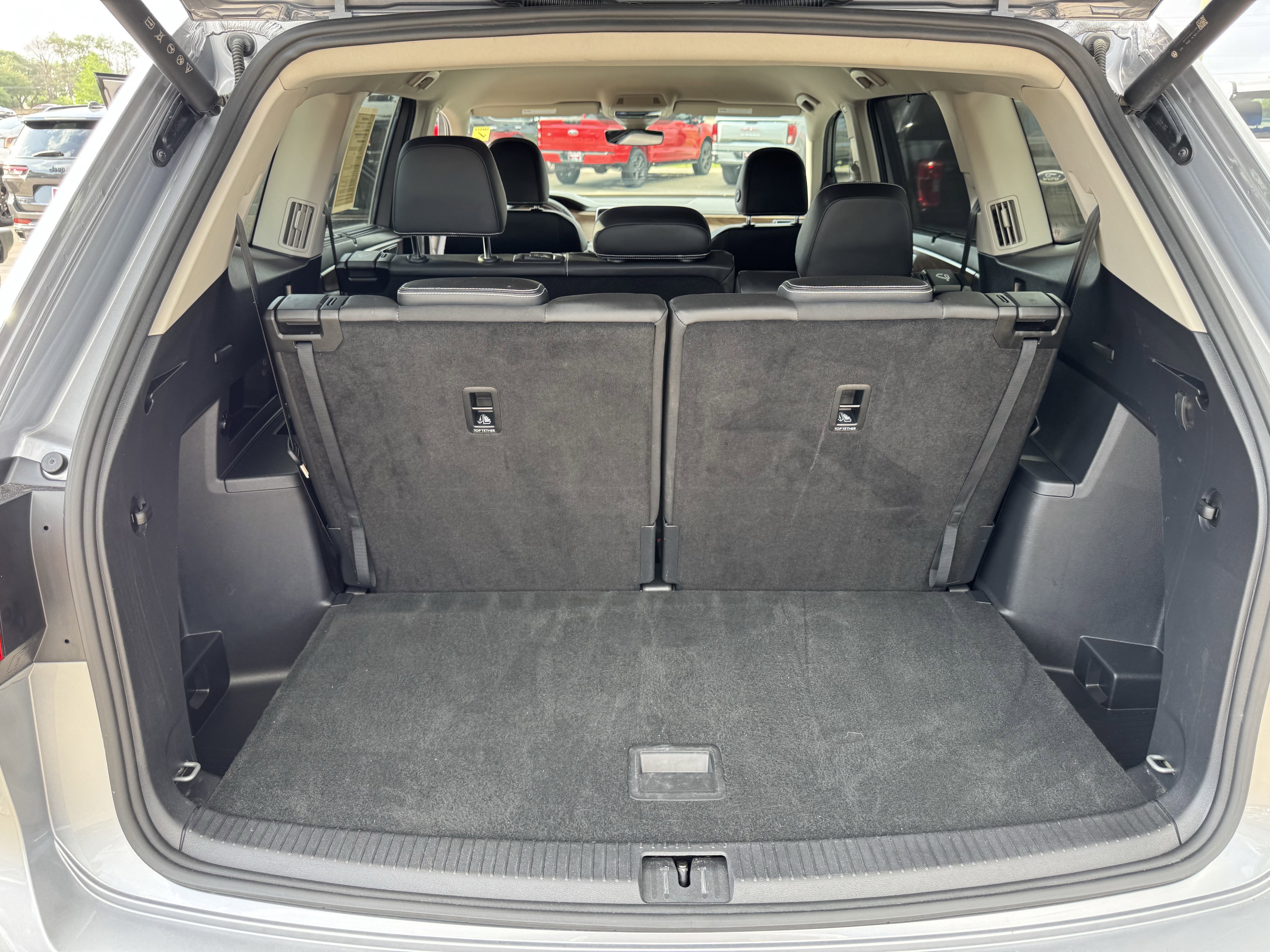 Used 2025 Volkswagen Atlas SE FWD image 30