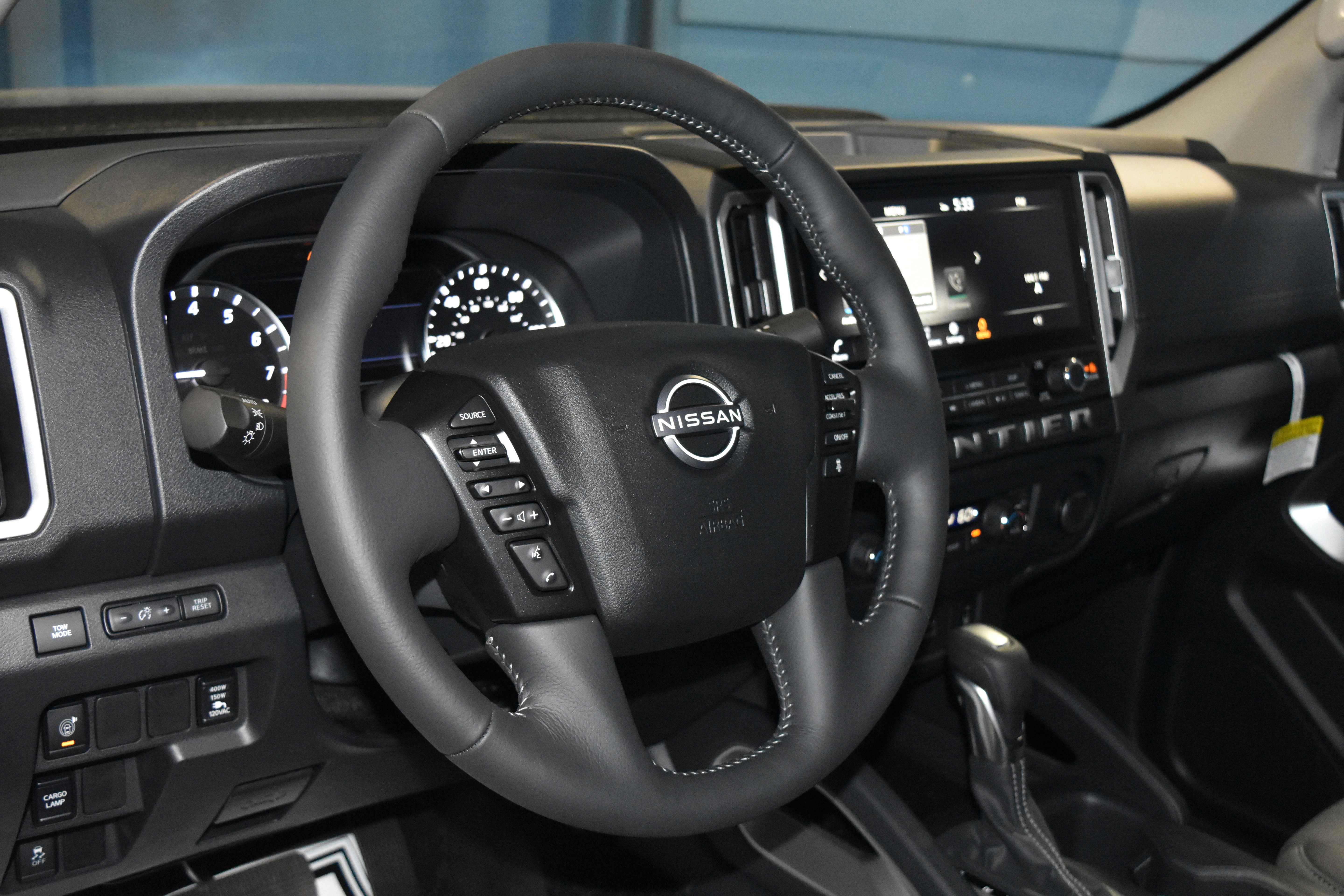 New 2026 Nissan Frontier SV w/ SV Convenience Package AWD/4WD image 2