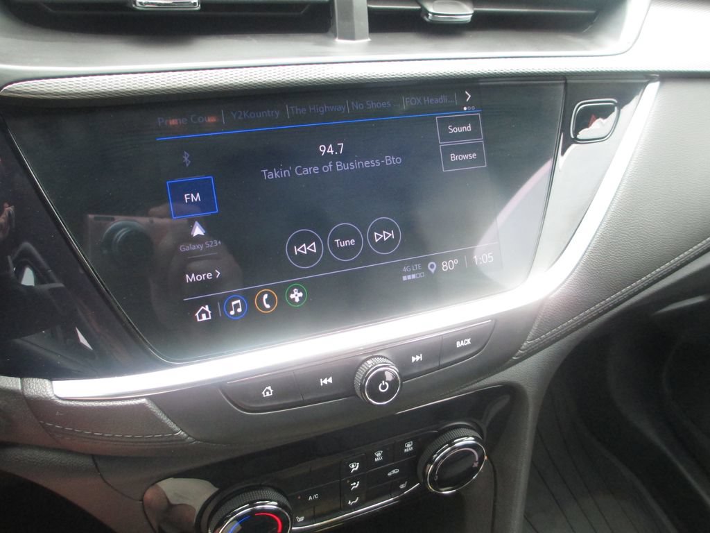 Certified 2023 Buick Encore GX Preferred w/ Cold Weather Comfort Package AWD/4WD image 25